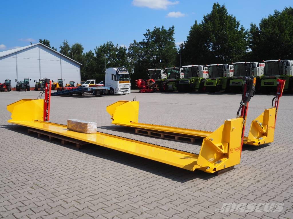 Ziegler rapeseed extension - New Holland High-Capacity Testate per mietitrebbie