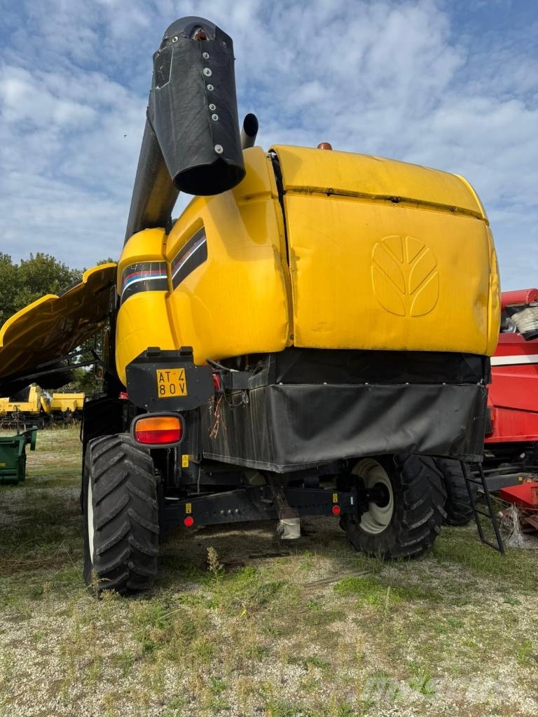 New Holland CX 760 Θεριζοαλωνιστικές μηχανές