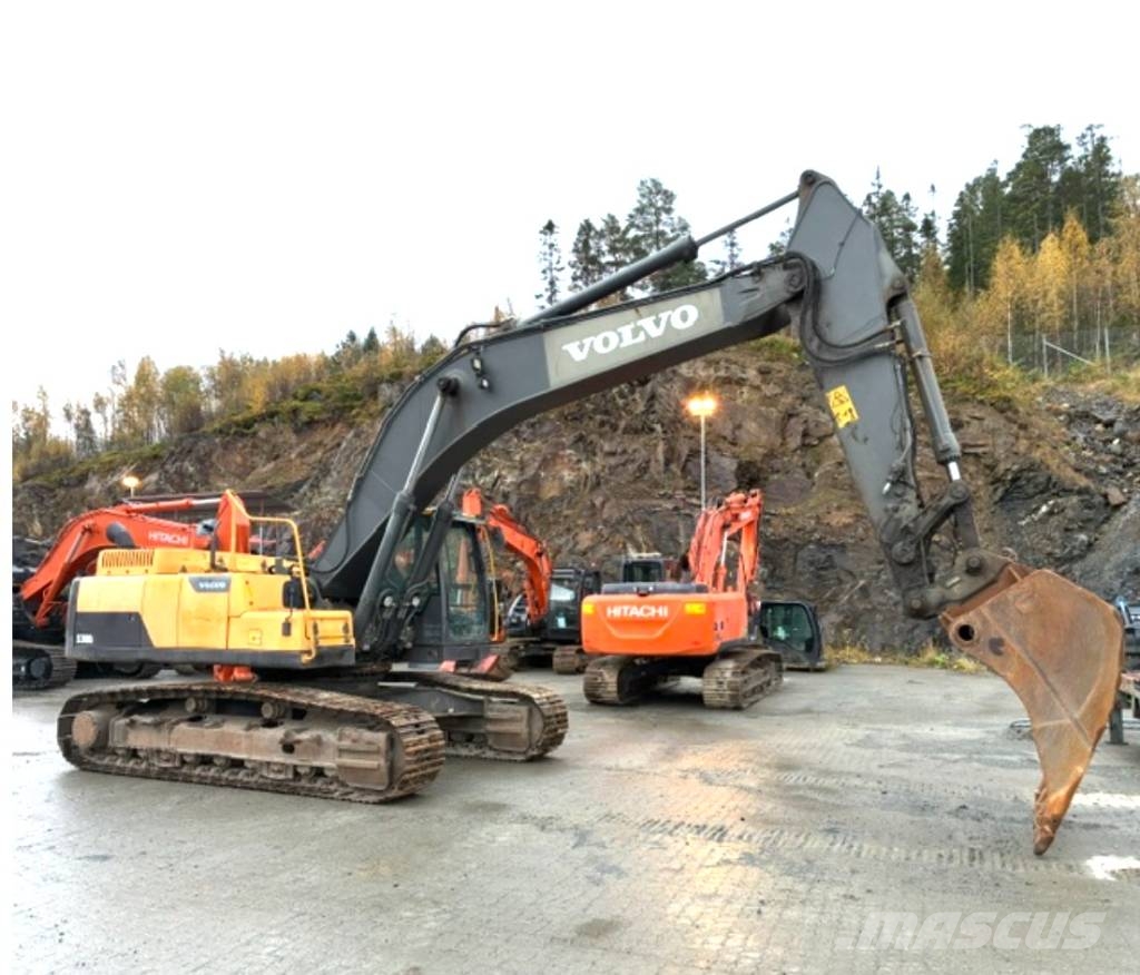 Volvo EC 300 D L Beltegraver