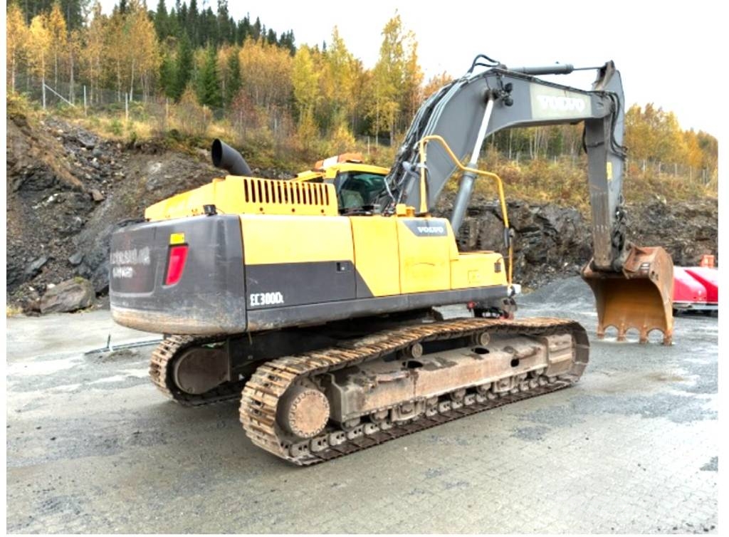 Volvo EC 300 D L Beltegraver