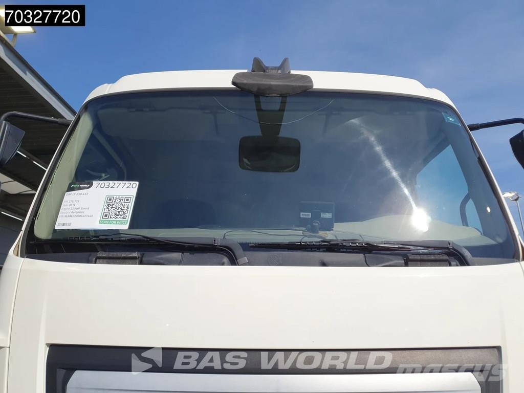 DAF LF 250 4X2 HYVA Crane Remote Euro 6 Camiones de cama baja