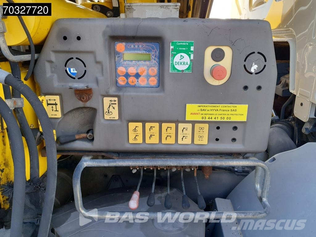 DAF LF 250 4X2 HYVA HB150XE3 Crane Kran Remote Automat 平板栏板货车