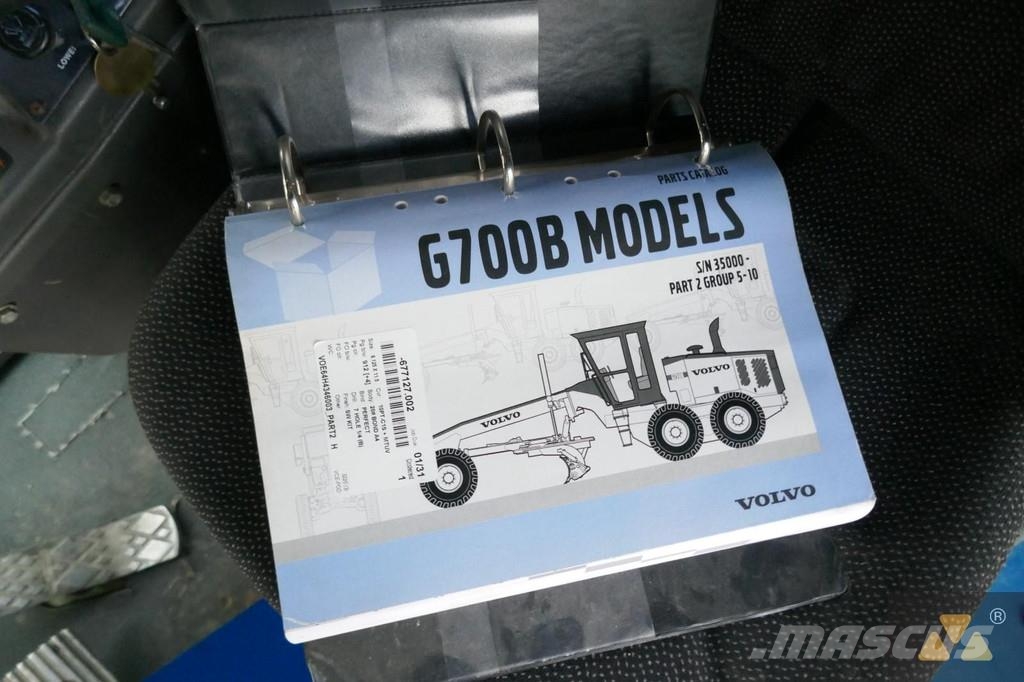 Volvo G720B معدات تمهيد الطرق