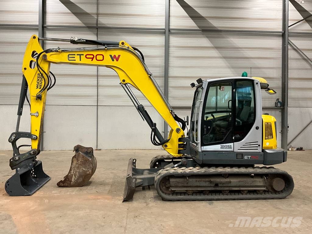 Neuson ET 90 Midigraafmachines 7t - 12t