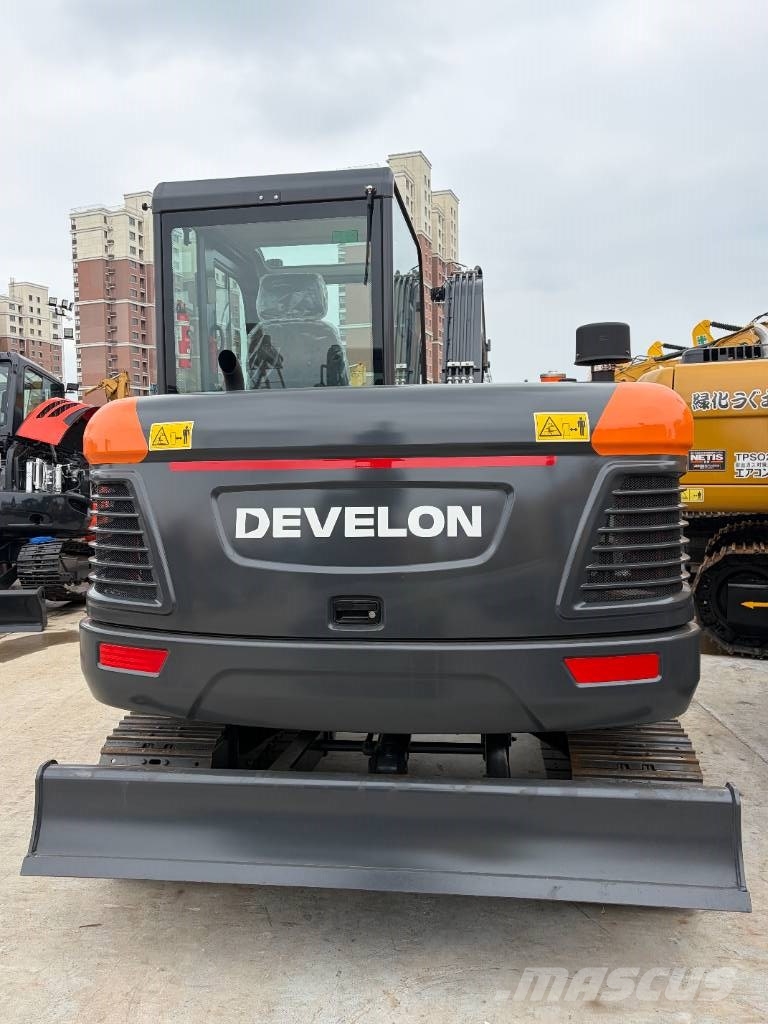 Develon DX 60 D Miniexcavadoras