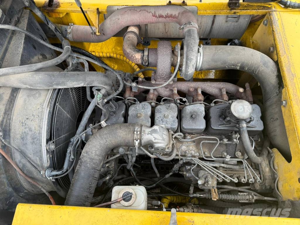 New Holland MH Plus C Wielgraafmachines