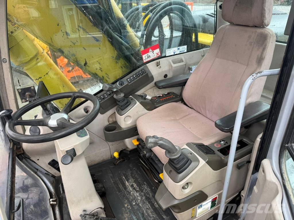 New Holland MH Plus C Wielgraafmachines