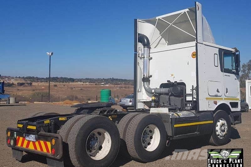 International 9800i Pro Sleeper Специальные грузовики