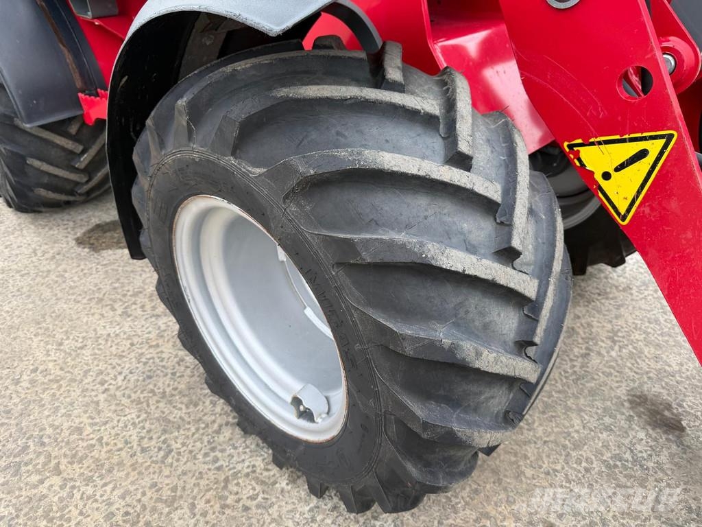Weidemann 1160E . Колесни товарачи
