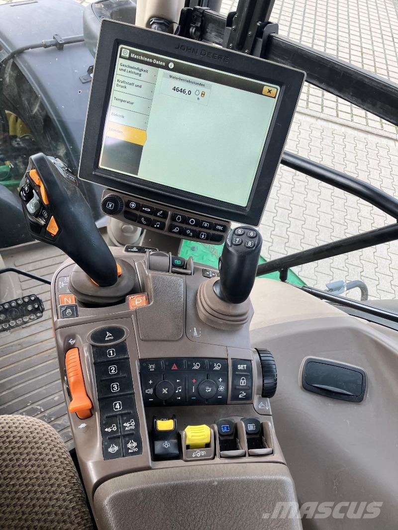 John Deere 6250R Tractoren