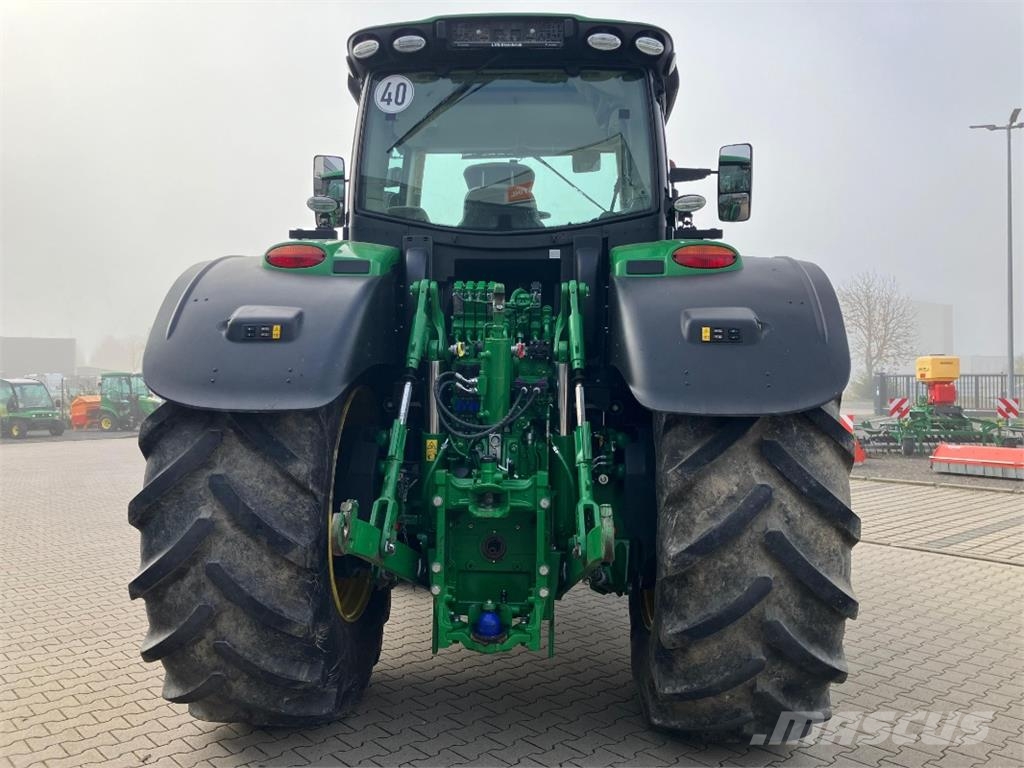 John Deere 6250R Tractoren