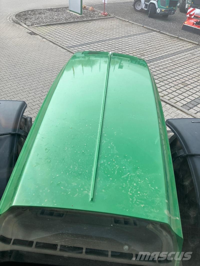 John Deere 6250R Tractoren