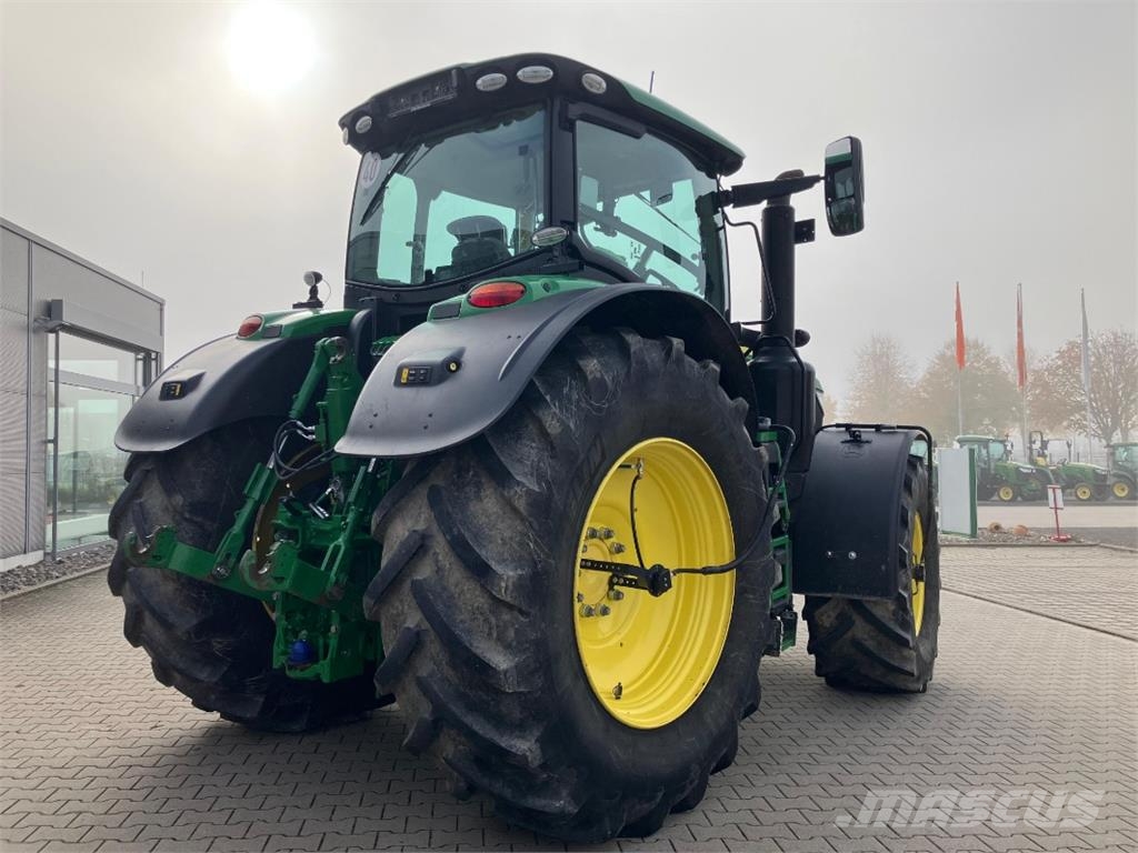 John Deere 6250R Tractoren