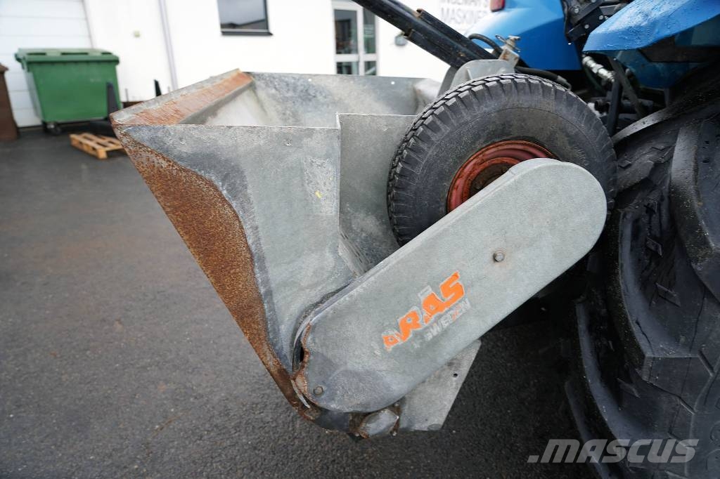 SANDSPRIDARE 1500MM FJÄRÅS OF SWEDEN Esparcidoras de arena y sal
