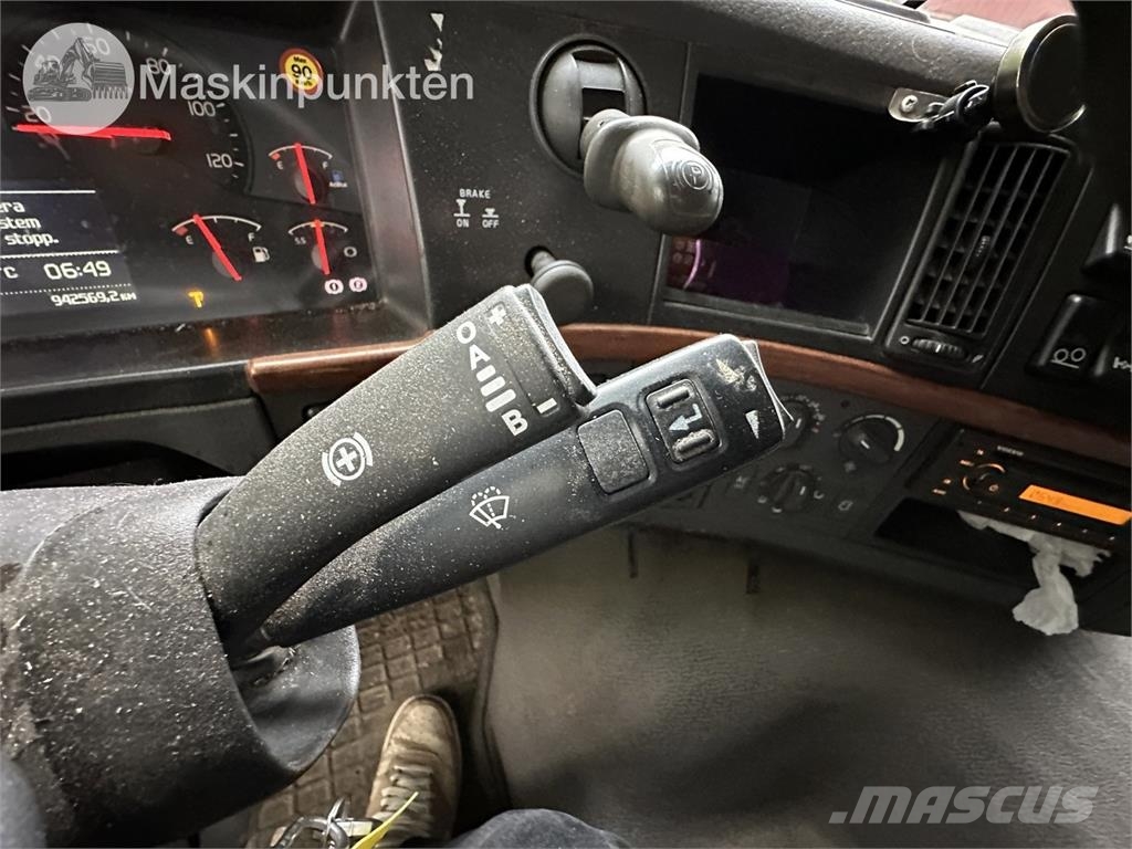 Volvo 440 6X2 Dzīvnieku pārvadāšanas transports