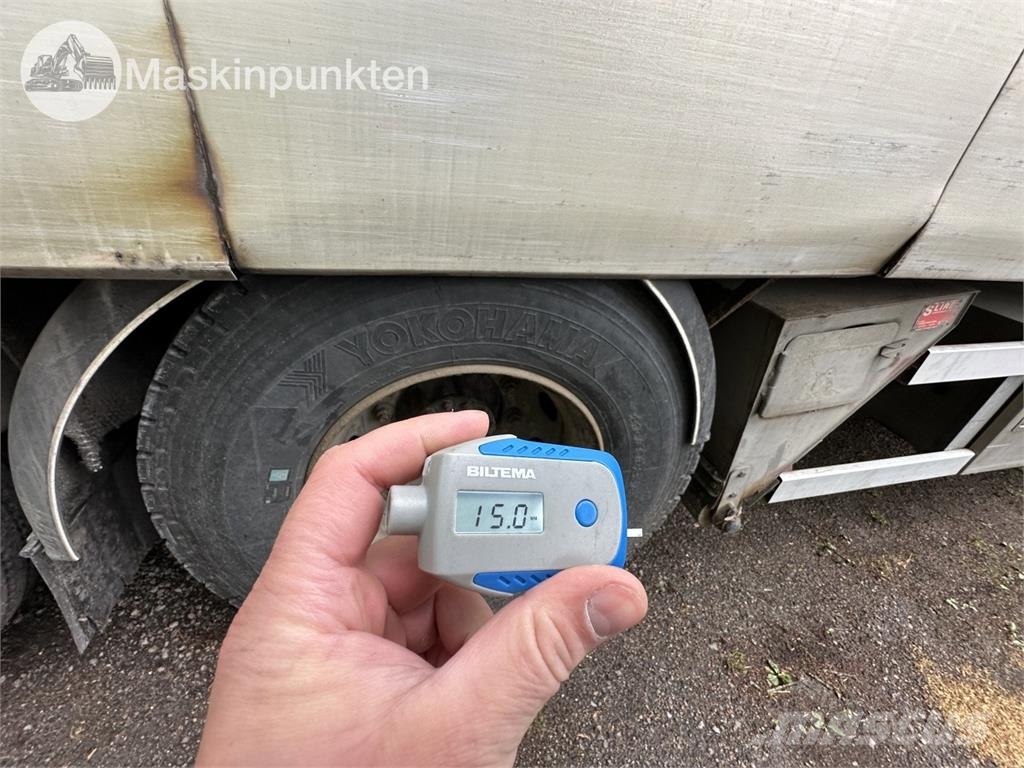 Volvo 440 6X2 Dzīvnieku pārvadāšanas transports