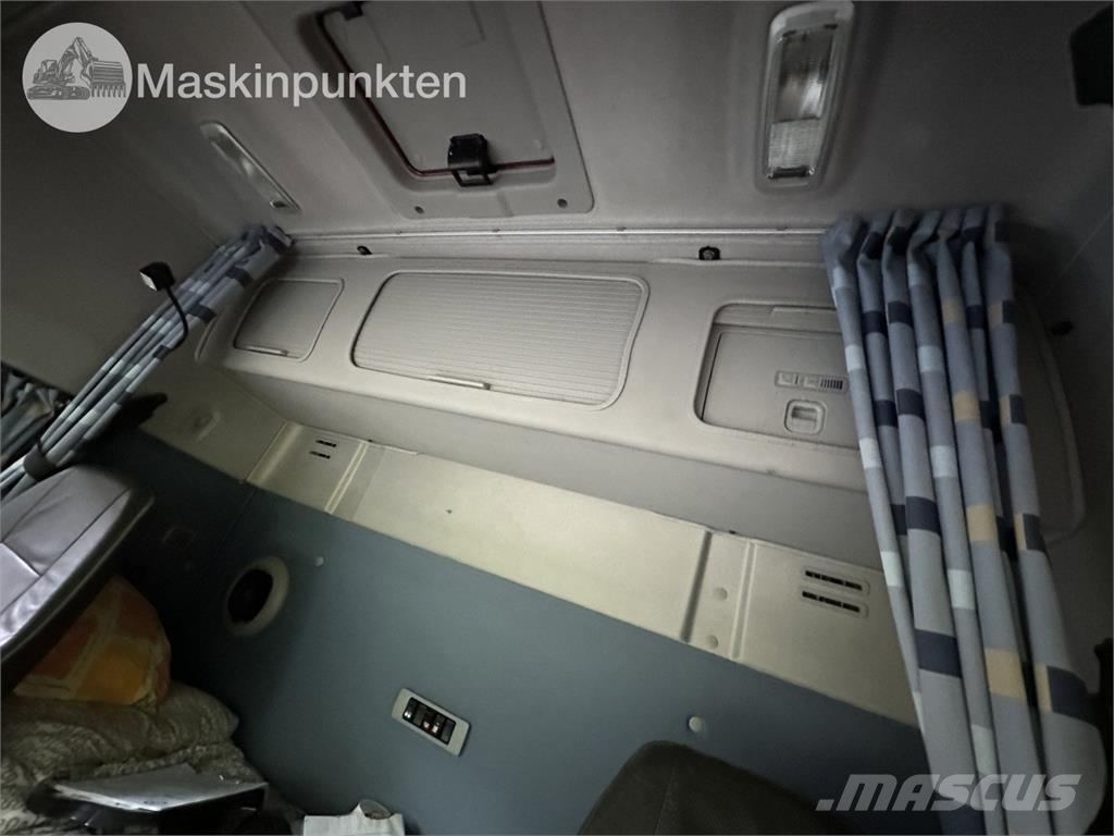 Volvo 440 6X2 Dzīvnieku pārvadāšanas transports