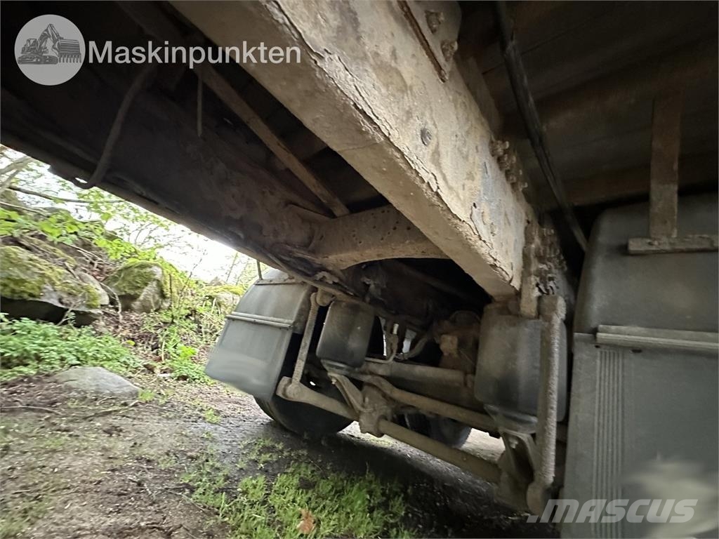 Volvo 440 6X2 Dzīvnieku pārvadāšanas transports