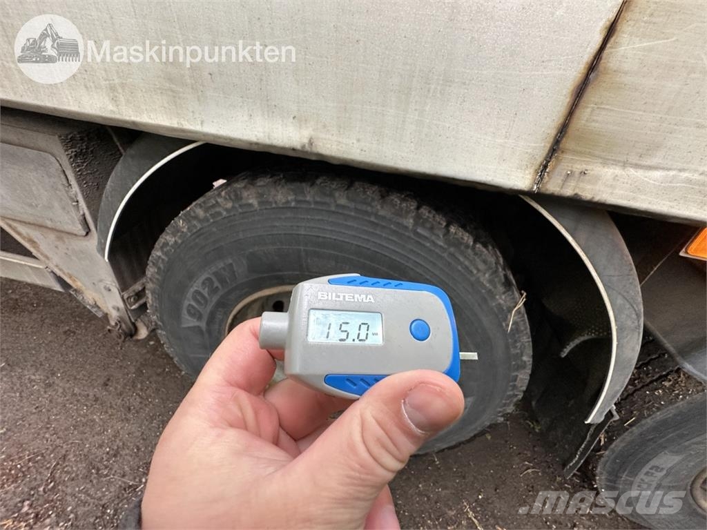 Volvo 440 6X2 Dzīvnieku pārvadāšanas transports