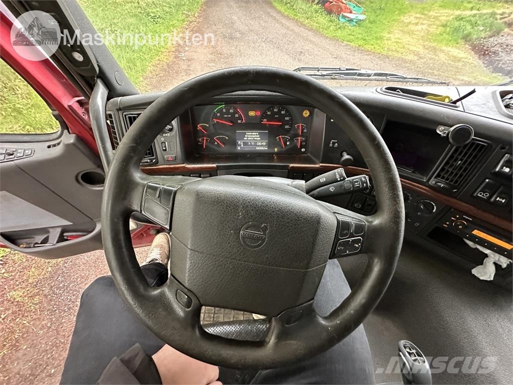 Volvo 440 6X2 Dzīvnieku pārvadāšanas transports