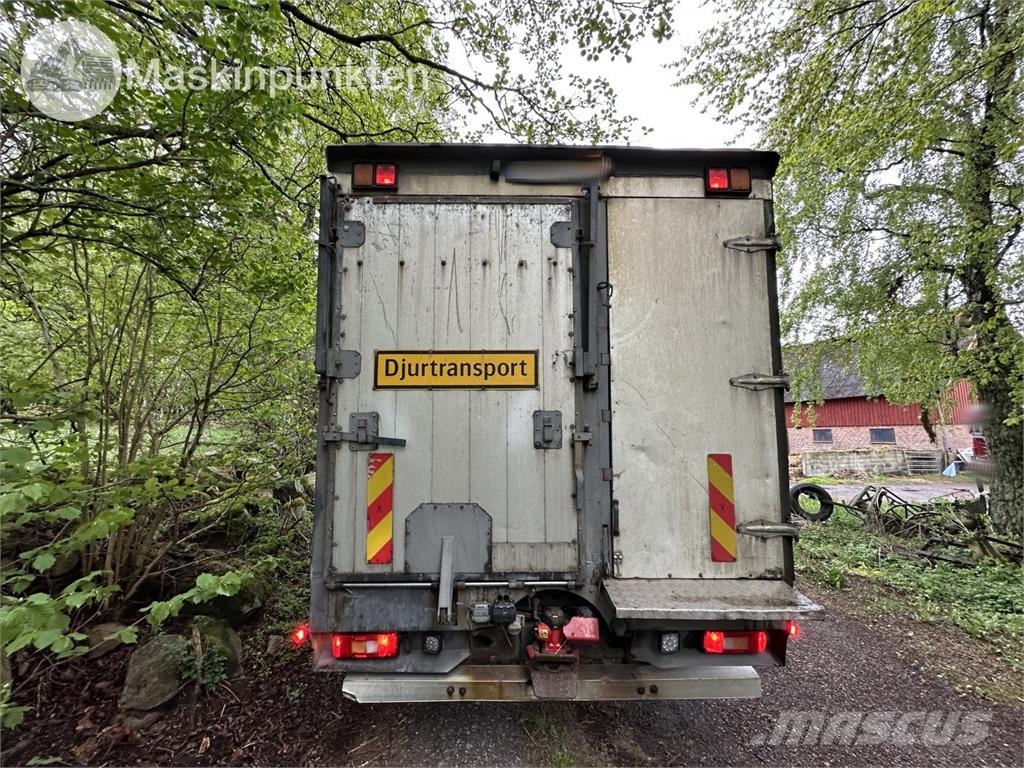 Volvo 440 6X2 Dzīvnieku pārvadāšanas transports