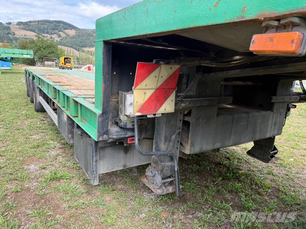 Goldhofer STZ-L3-35 / 3 Axle Tieflader-Auflieger