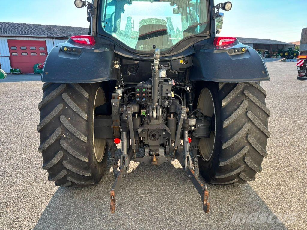 Valtra N 134 HITECH 5 Tractors