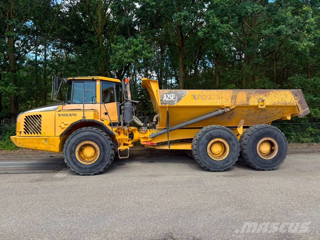 Volvo A 25 E Dumpperit