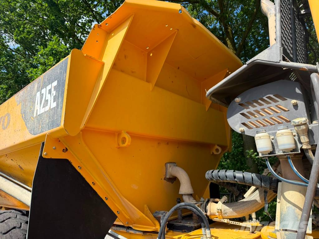 Volvo A 25 E Dumpperit