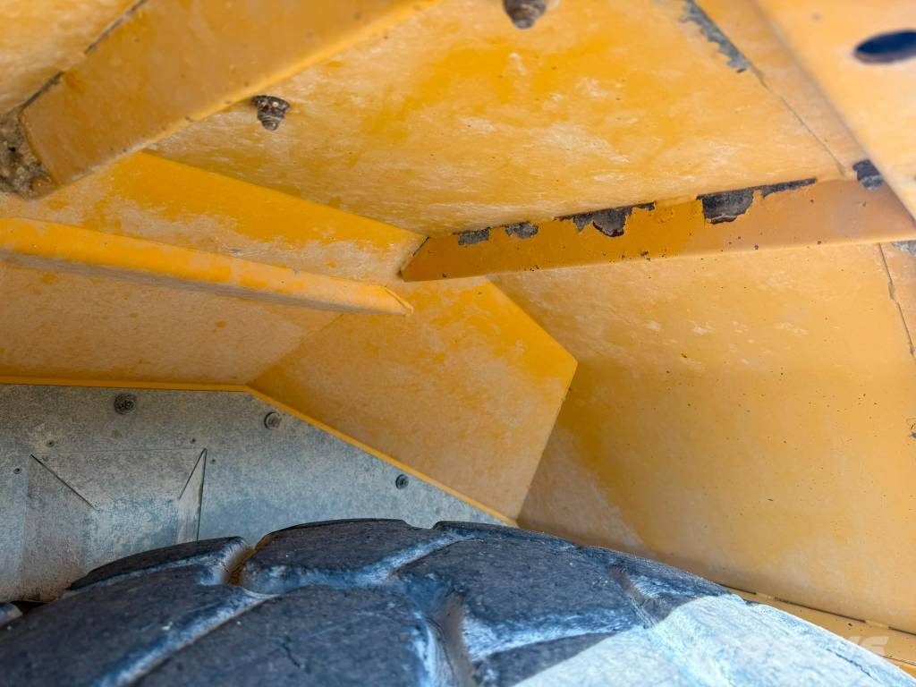 Volvo A 25 E Dumpperit