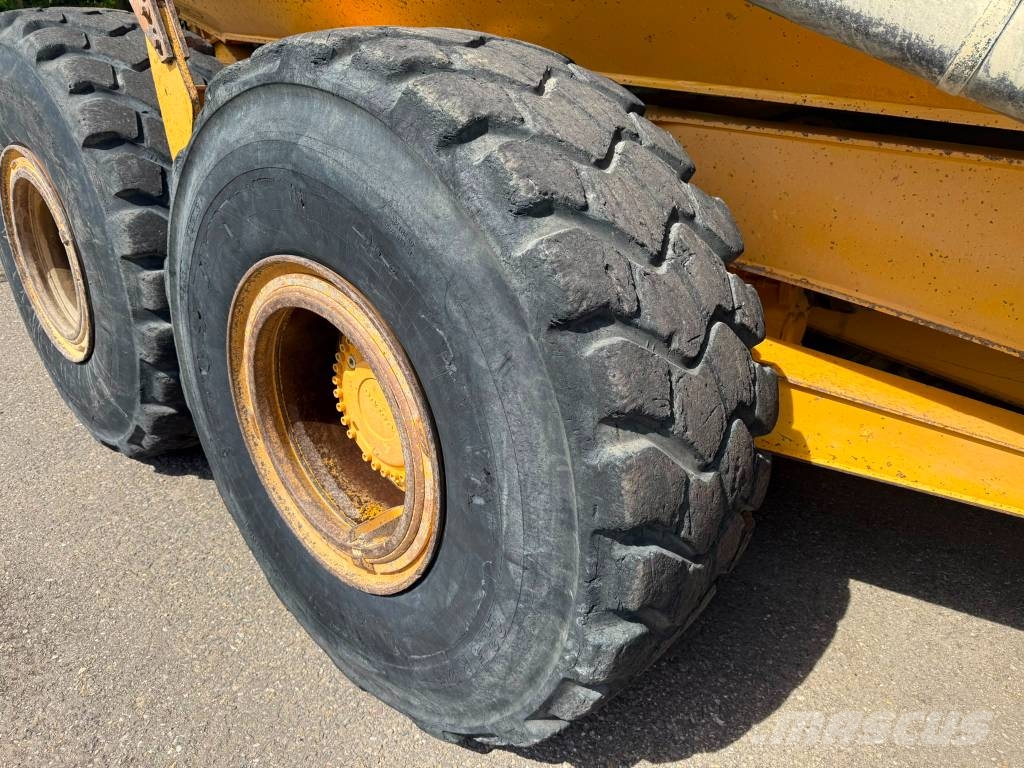 Volvo A 25 E Dumpperit