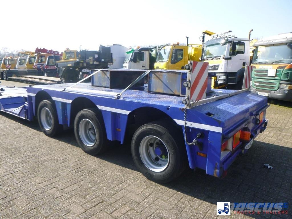 Nooteboom 3-axle lowbed trailer Euro-48-03 Podvalníkové návesy