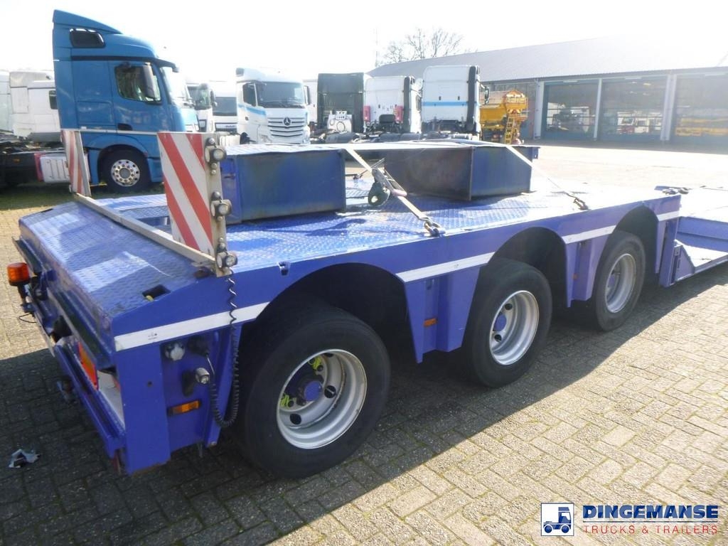 Nooteboom 3-axle lowbed trailer Euro-48-03 Podvalníkové návesy