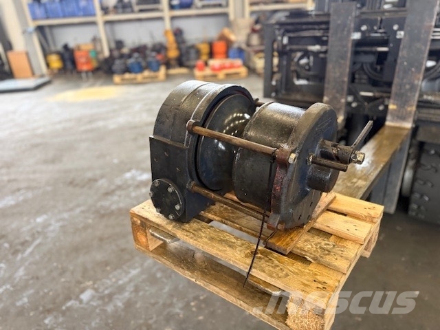 Bauer USED HYDRAULIC WINCH Tilbehør og reservedele til boreudstyr/borerigge