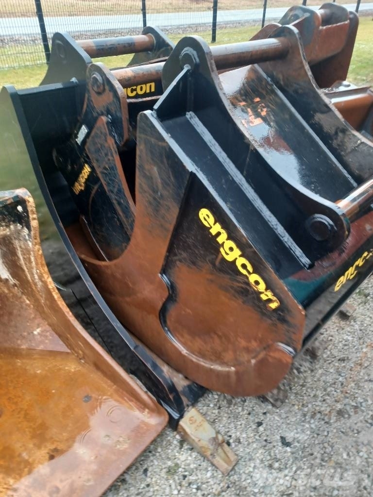 Kobelco SK 230 SR LC - 5 E, UTHYRES Excavadoras sobre orugas