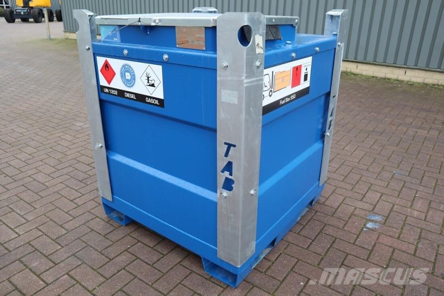 TAB 950 Compact New IBC-950 Compact fuel box for f Brandstof-en toegevoegde tanks