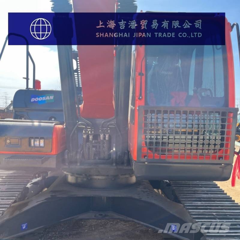 Doosan DX 225 Raupenbagger