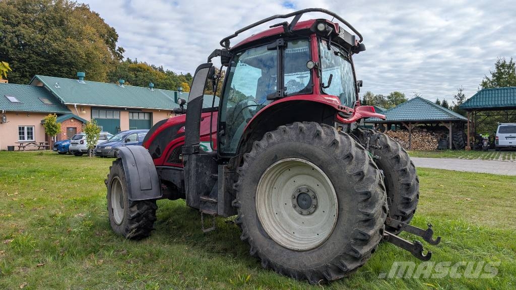 Valtra T 174 E Forsttraktoren