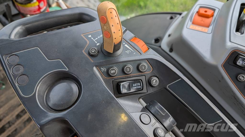 Valtra T 174 E Forsttraktoren