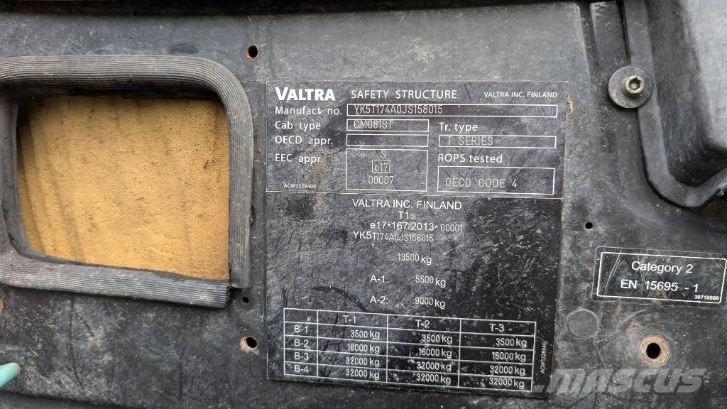 Valtra T 174 E Forsttraktoren