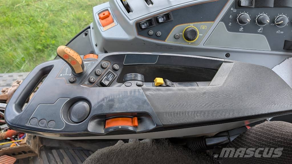 Valtra T 174 E Forsttraktoren