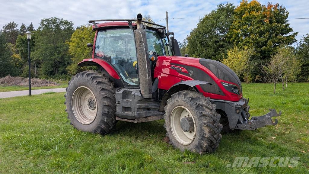 Valtra T 174 E Forsttraktoren