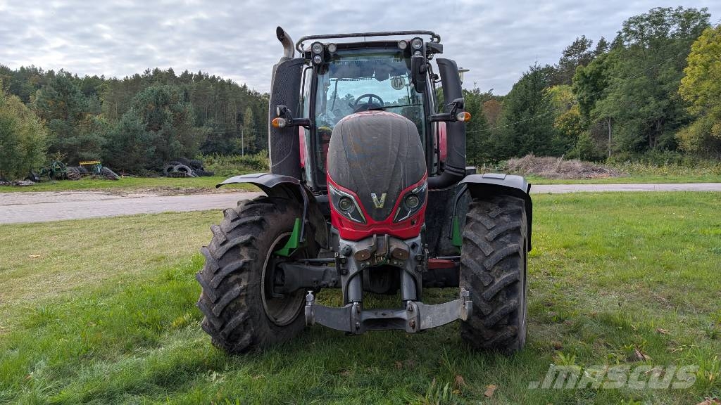 Valtra T 174 E Forsttraktoren