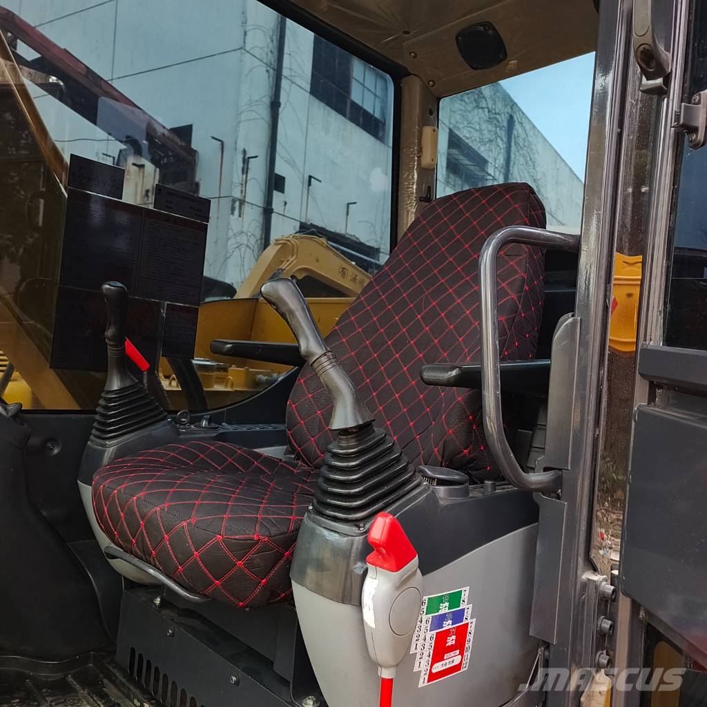 Komatsu PC70 28th Anniversary Promotion Price Paletli ekskavatörler