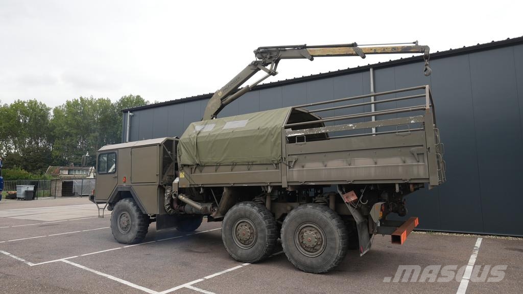 MAN 20-230 G1 OEAF MANCAT V8 6X6 open box with Palfing Kranen voor alle terreinen