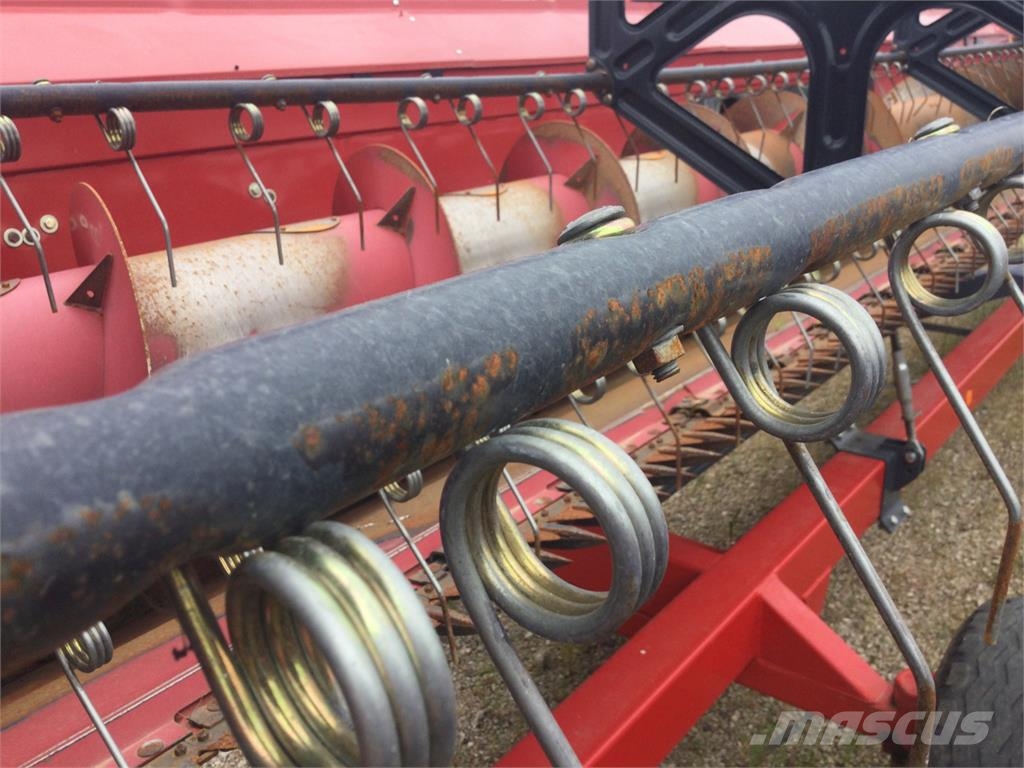 Case IH AXIAL-FLOW 8230 Mähdrescher