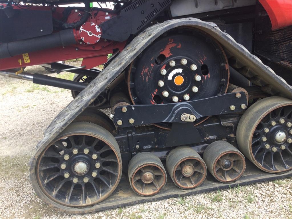 Case IH AXIAL-FLOW 8230 Mähdrescher