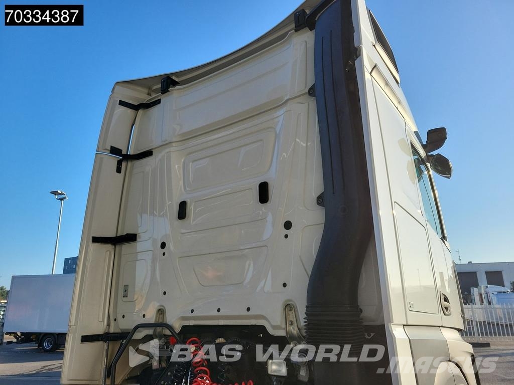 Mercedes-Benz Actros 1845 4X2 StreamSpace Retarder APK 02-2027 S Dragbilar