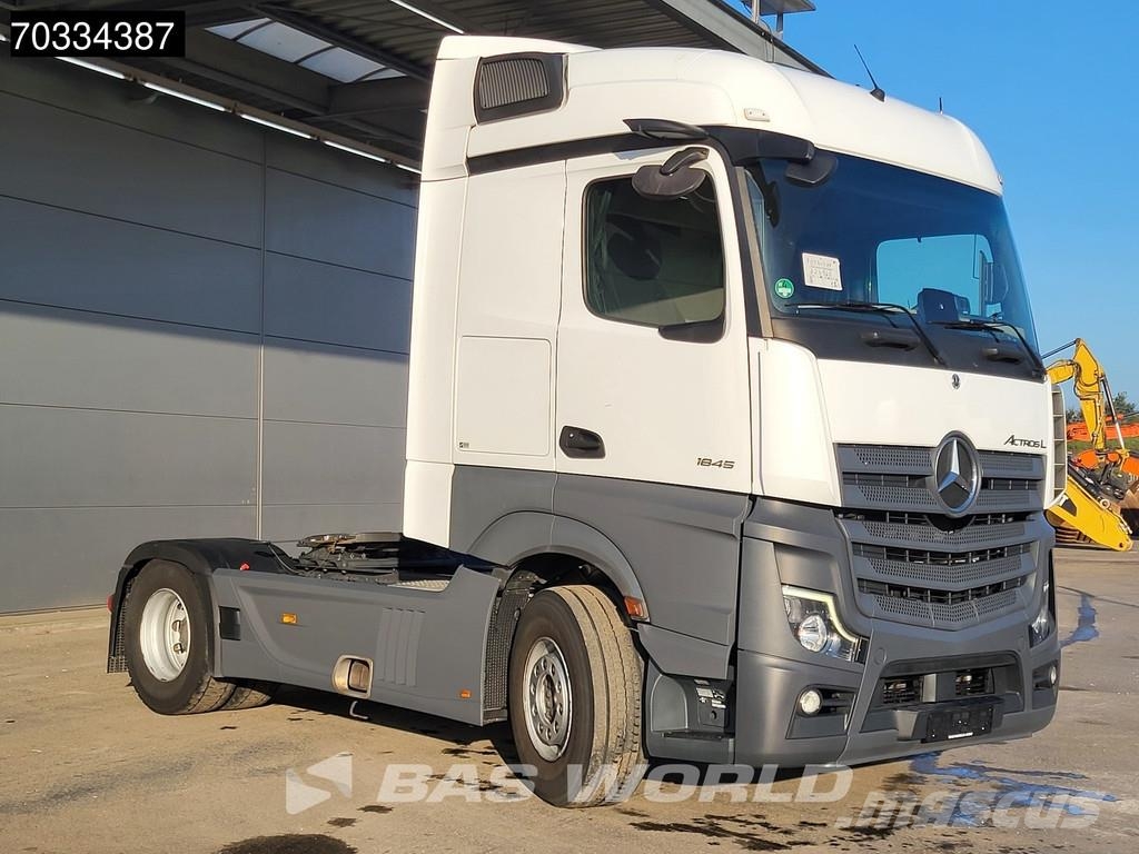 Mercedes-Benz Actros 1845 4X2 StreamSpace Retarder APK 02-2027 S Dragbilar