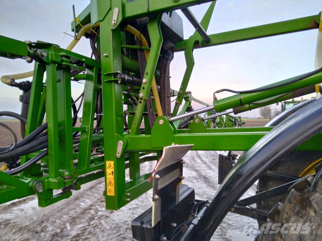 John Deere 832 Haagispritsid